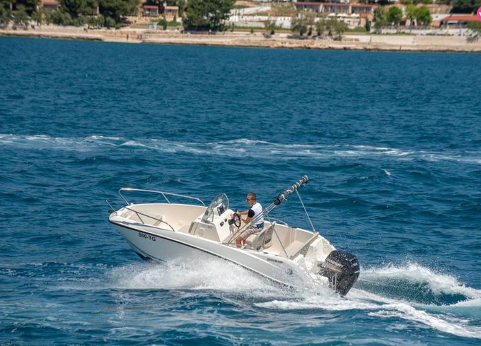 quicksilver activ 555 open