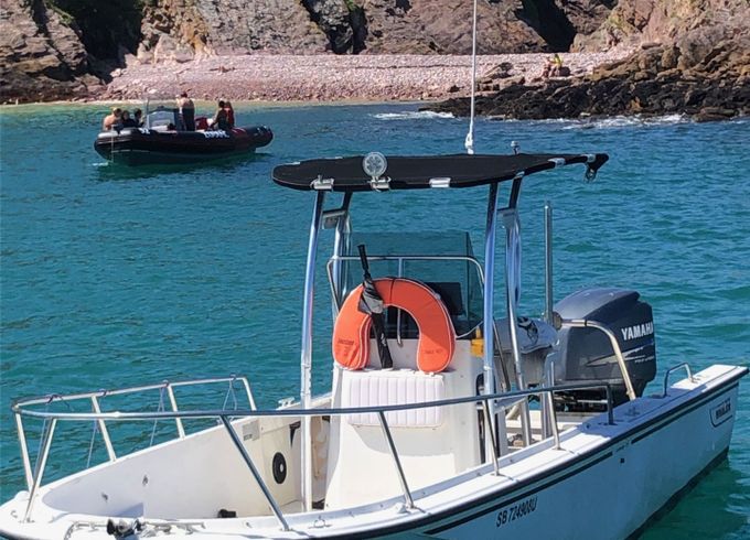 boston whaler outrage 22