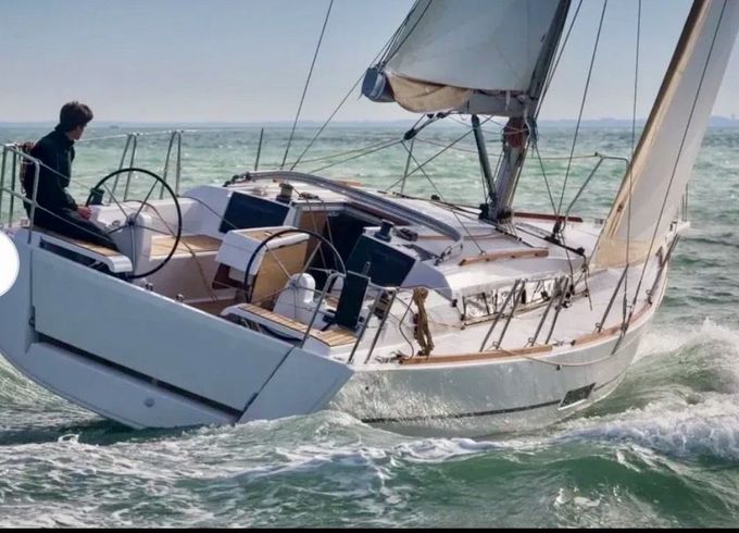 dufour 350