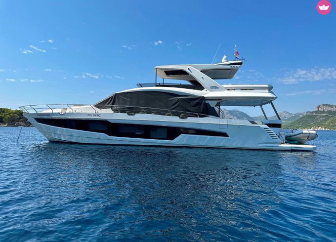 galeon 680 fly