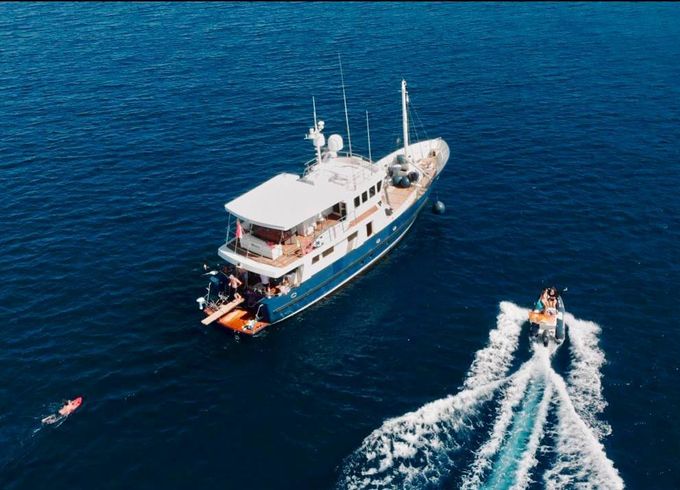 epic fishing boat vripack fishing expedition 69