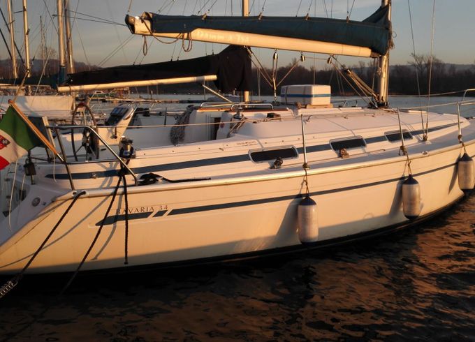 bavaria 34 cruiser