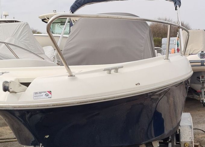 beneteau flyer 650 open