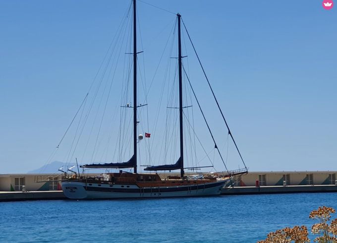 motor-sailer gulet schooner bonifacio
