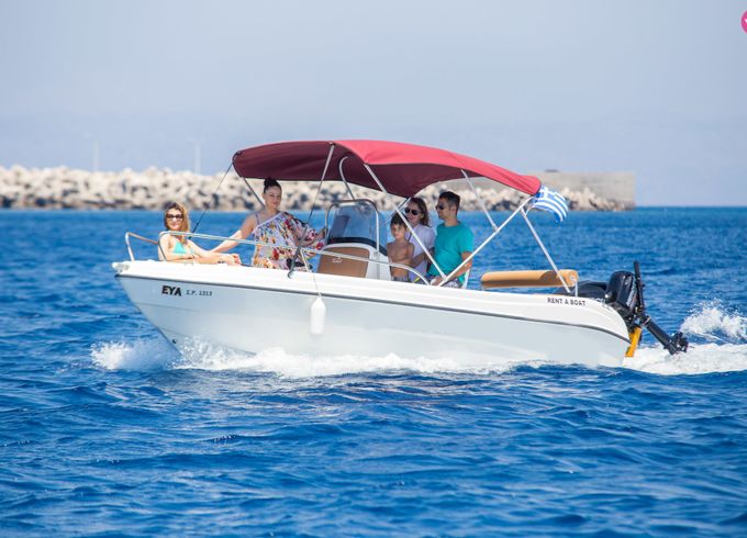 boat "eva" karel paxos