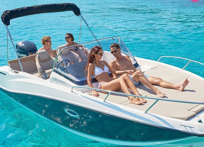 quicksilver activ 675 sundeck