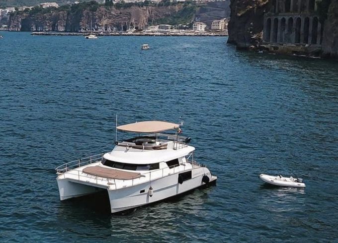 fountaine pajot catamarano 47 2025