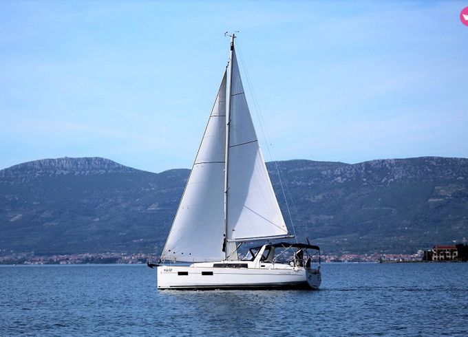 beneteau oceanis 35