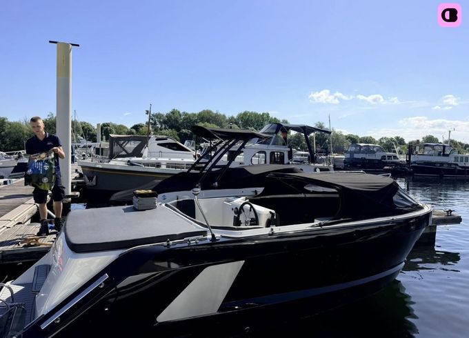 4 family tender 630