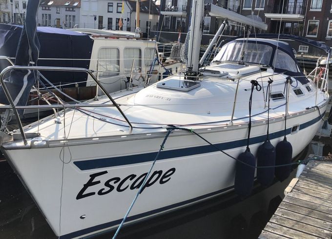 bavaria 35