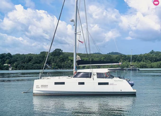 nautitech 40 open