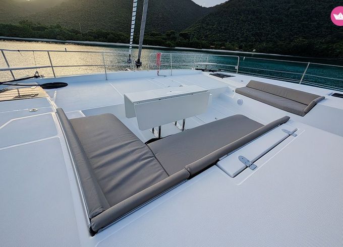 catana group bali 5.4 - 6 + 2 cab.