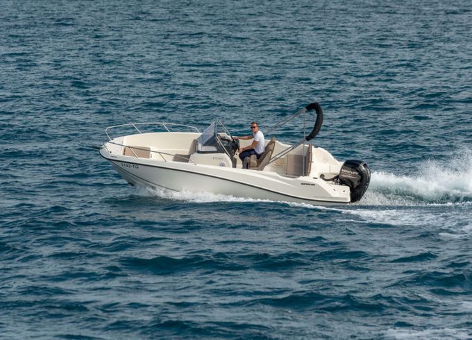 quicksilver 675 open
