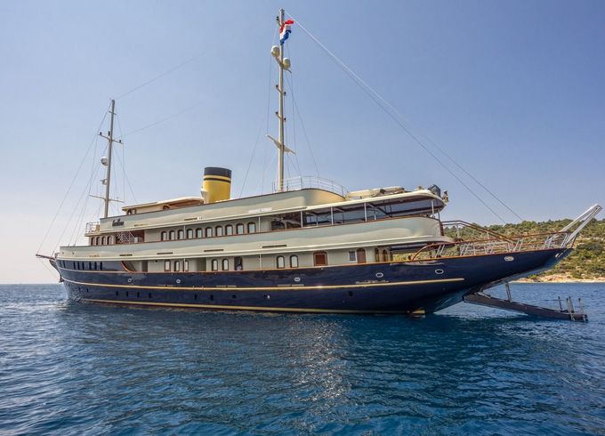 custom motor yacht casablanca