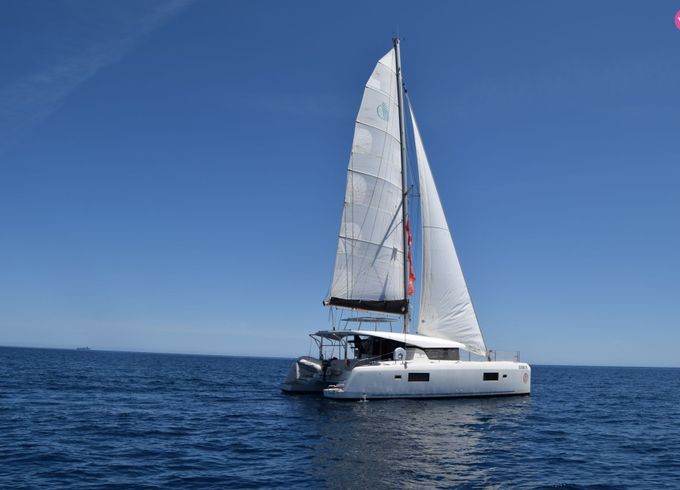 lagoon 42 (4+2)