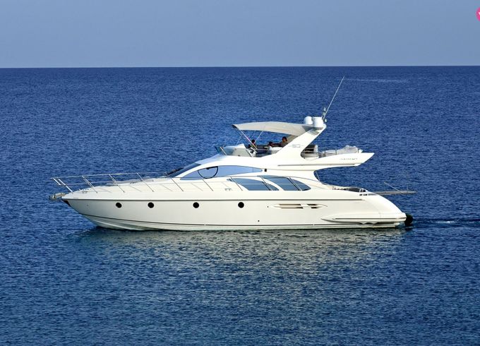 carina azimut 52