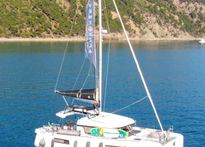lagoon 400