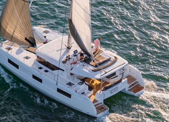 lagoon 46