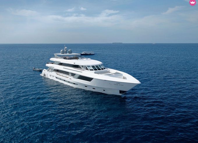 ariyal yacht