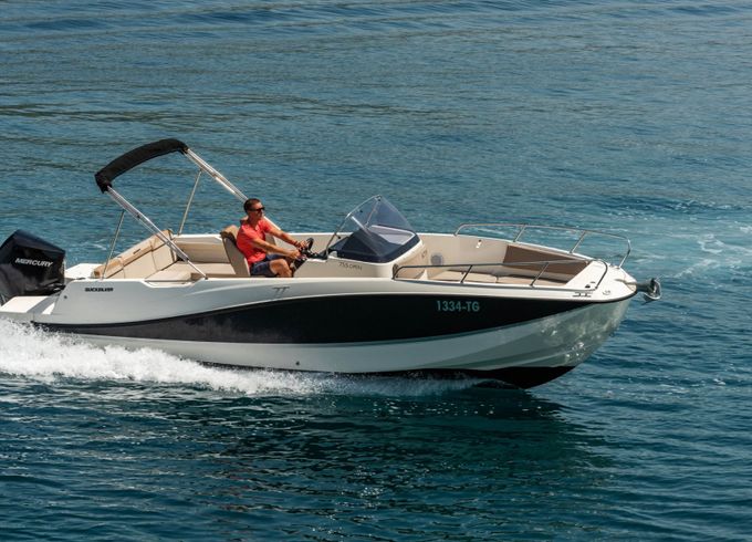 quicksilver 755 activ open