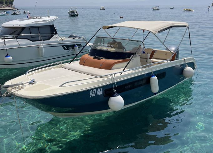 invictus 240cx