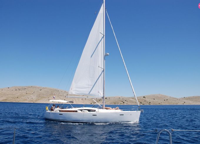 beneteau oceanis 43 family