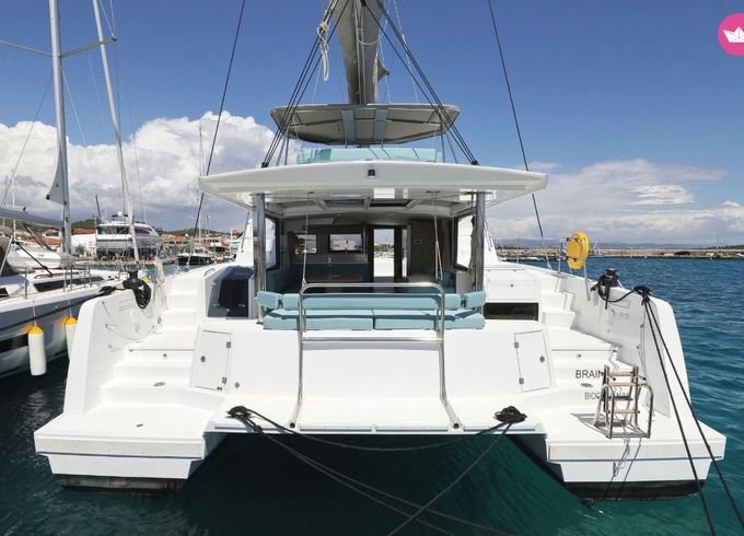 catana group bali 4.6 - 4 + 1 cab.