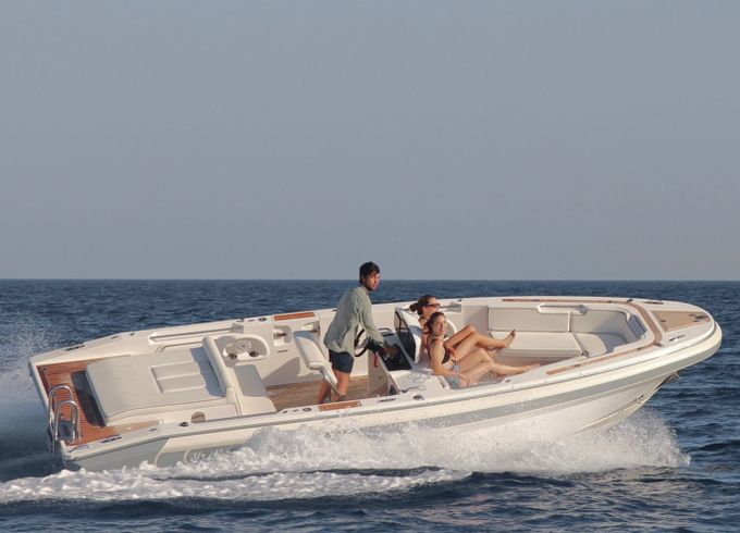 novurania chase 23