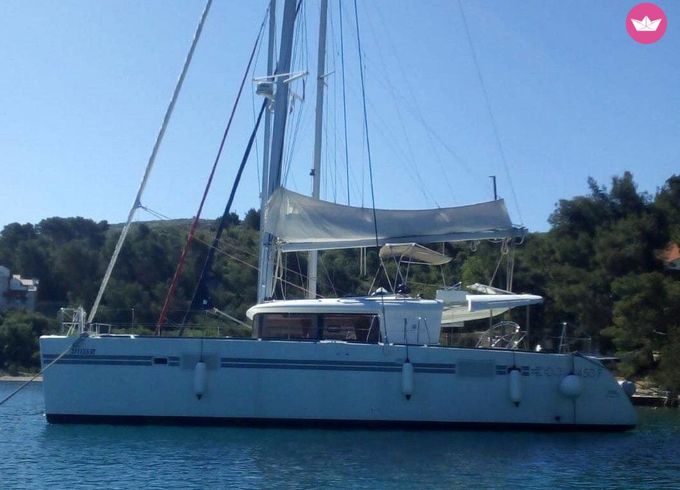lagoon 450 fly