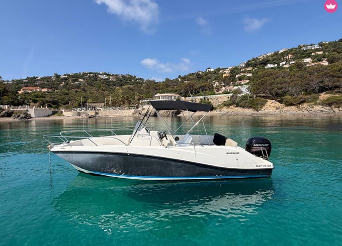 quicksilver activ 675 open