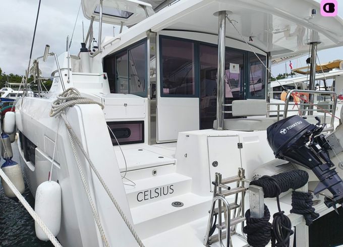 catana group bali 4.4 - 4 + 2 cab.
