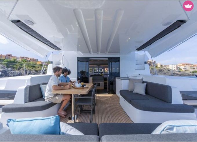 lagoon 51