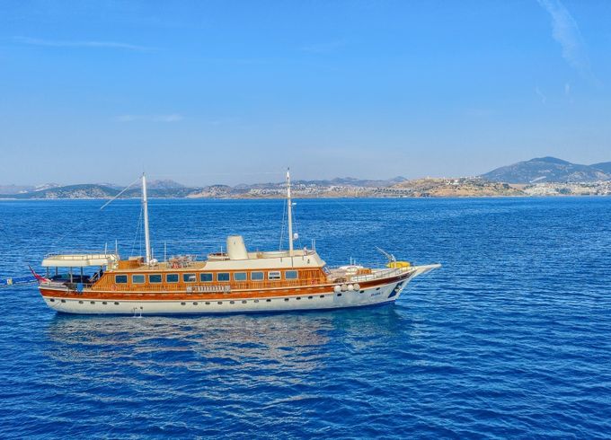 yacht 2013/2021