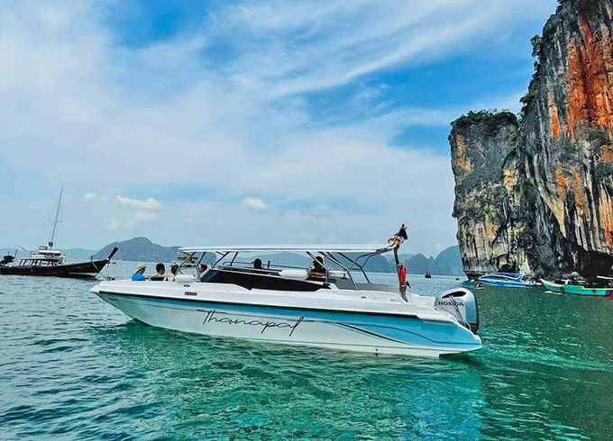 custom 2025 speedboat 32'