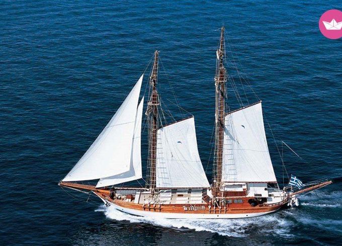 gulet motorsailer