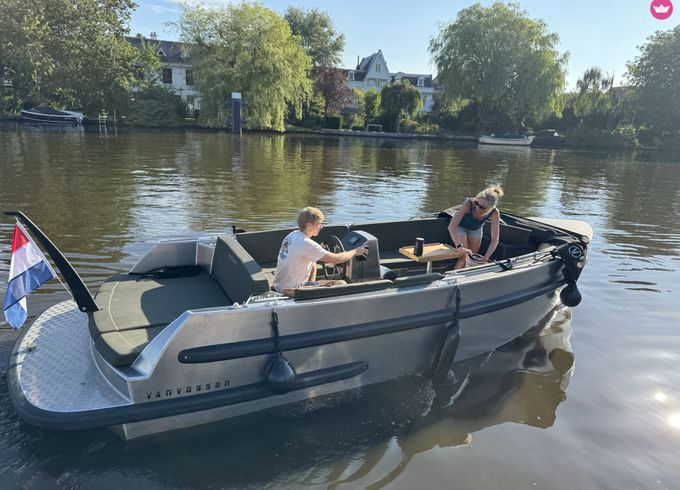 van vossen 650 e-tender