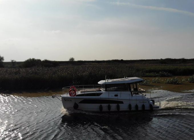 masuria yachts neon 910