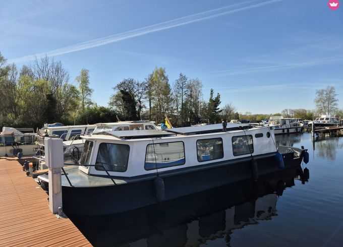 unieke woonboot volledig elektrisch!
