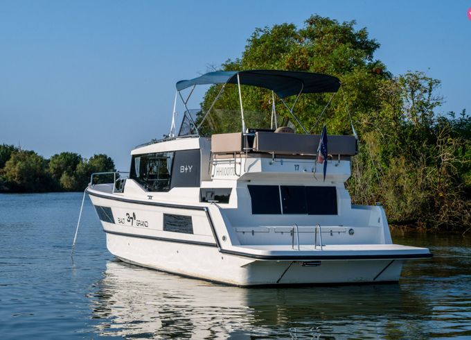 houseboat grand 37