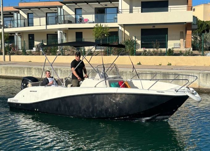 quicksilver activ 675 open