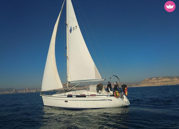 bavaria 37 cruiser