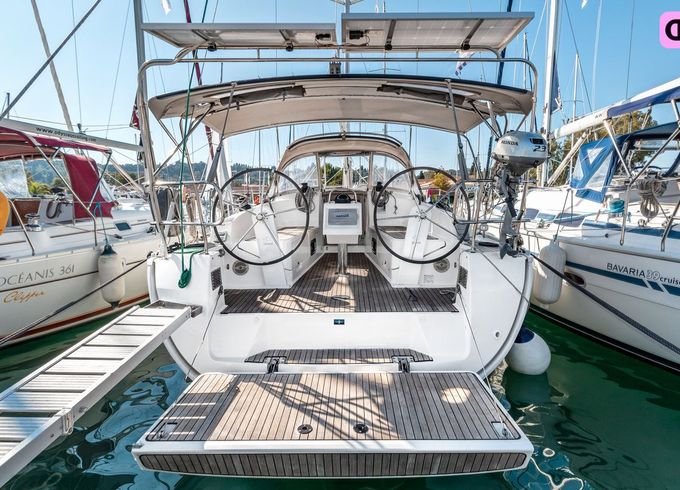 bavaria yachtbau bavaria cruiser 37 - 3 cab.