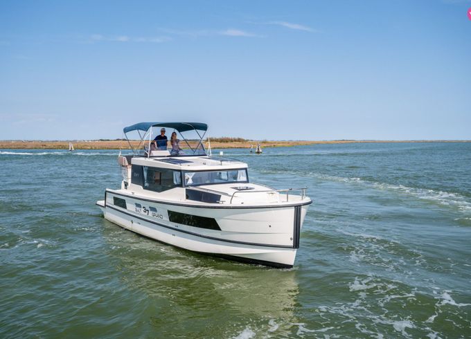 houseboat grand 37
