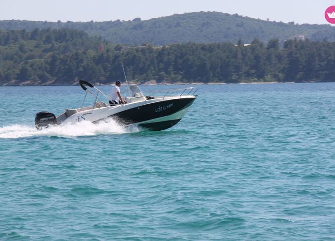 quicksilver 675 aktiv