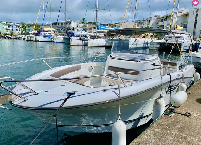 jeanneau cap camarat 8.5 cc