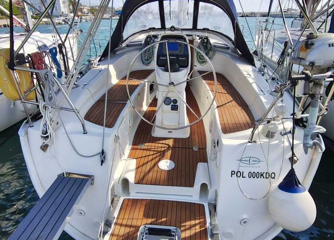 bavaria 38 cruiser 2009