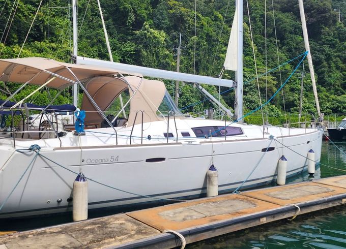 beneteau oceanis 54