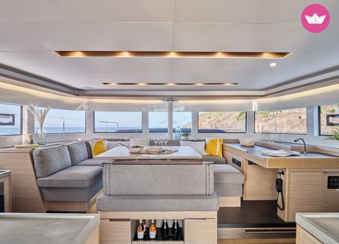 lagoon 51