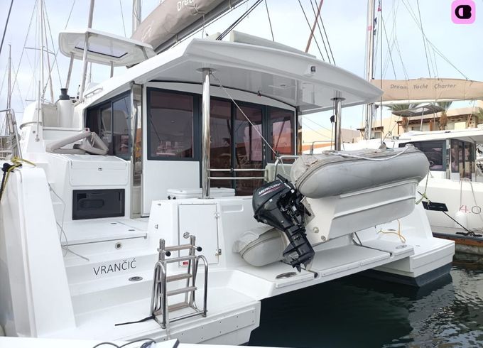 catana group bali 4.4 - 4 + 2 cab.