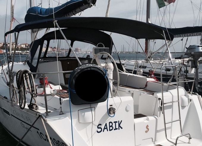 beneteau oceanis 393